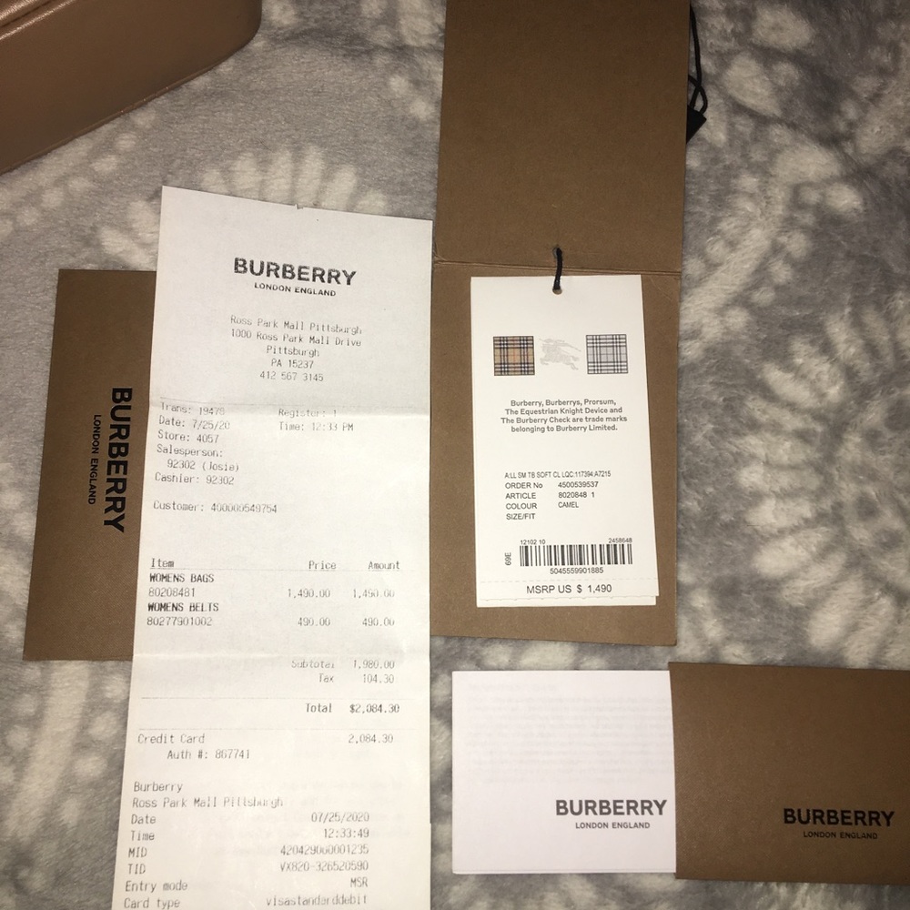 Burberry crossbody bag worn once !! - Picture 5 of 6